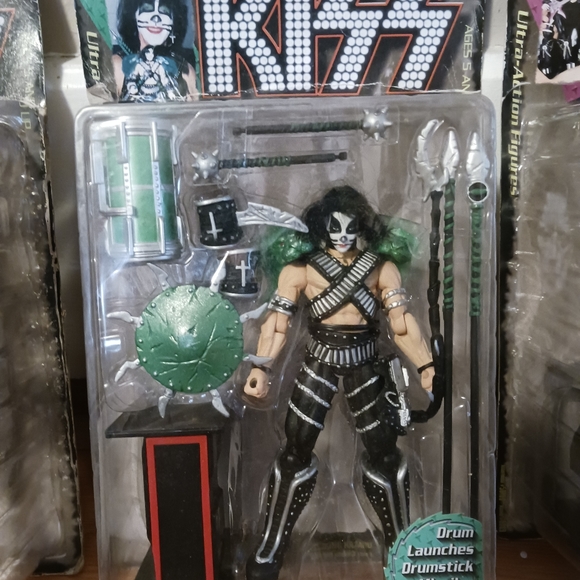 Set of 4 KISS Figurines - Picture 5 of 6